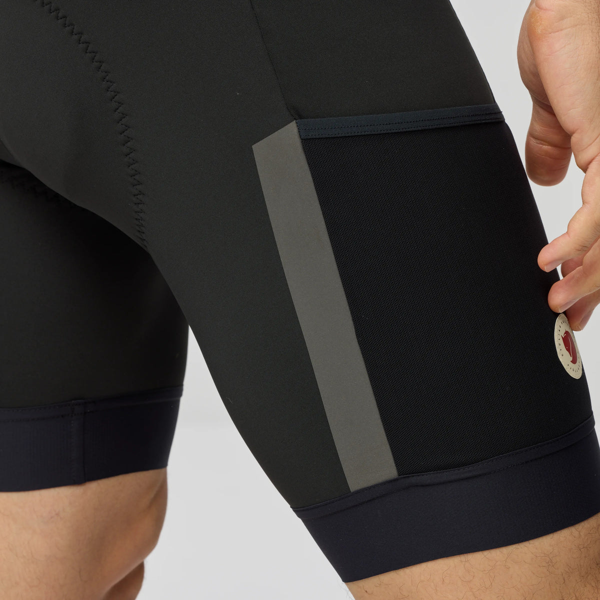 Hoja Bib Shorts W
