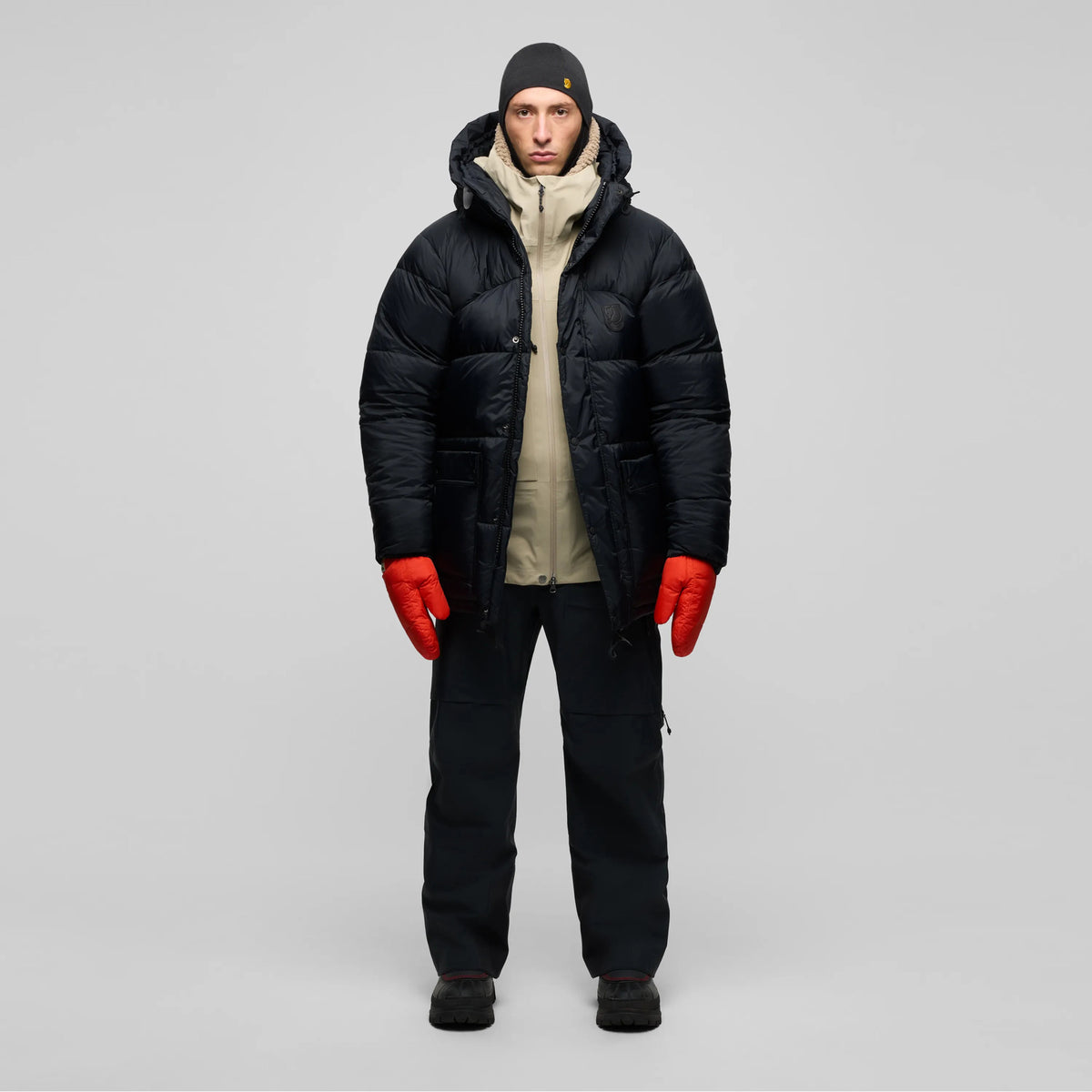 Expedition Down Jacket Black Edition M