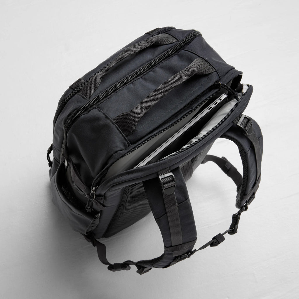Färden Carry-On Pack