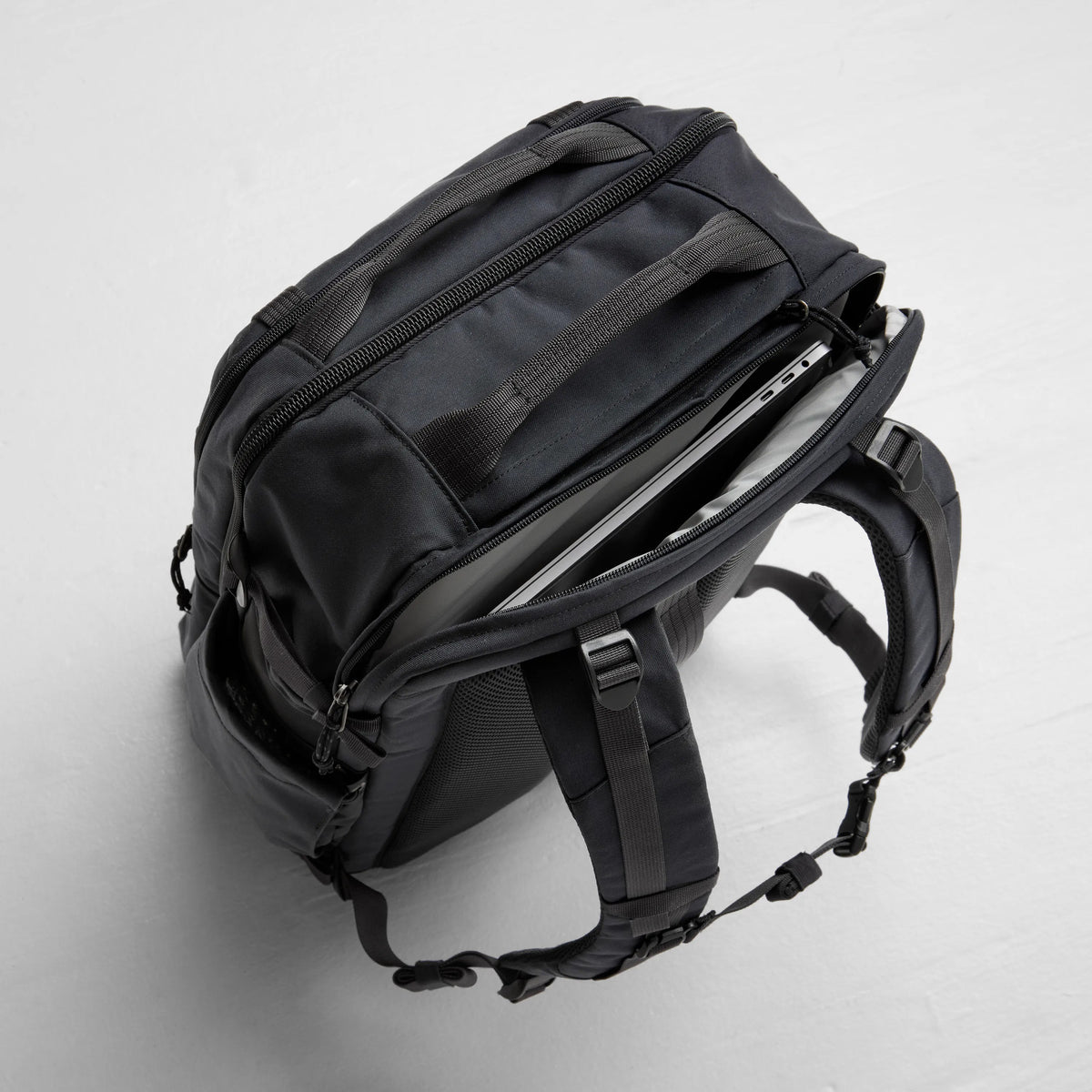 Färden Carry-On Pack